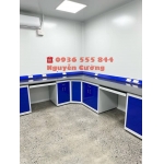 Bàn thí nghiệm áp tường